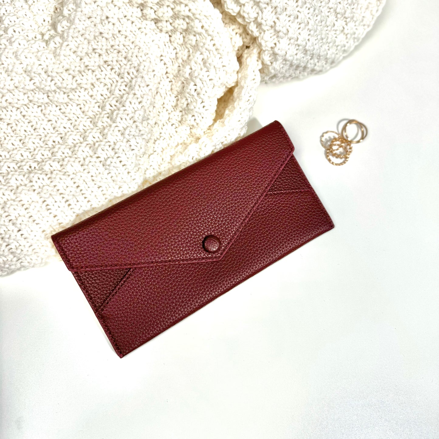 Wallet with tabs & stickers burgundy