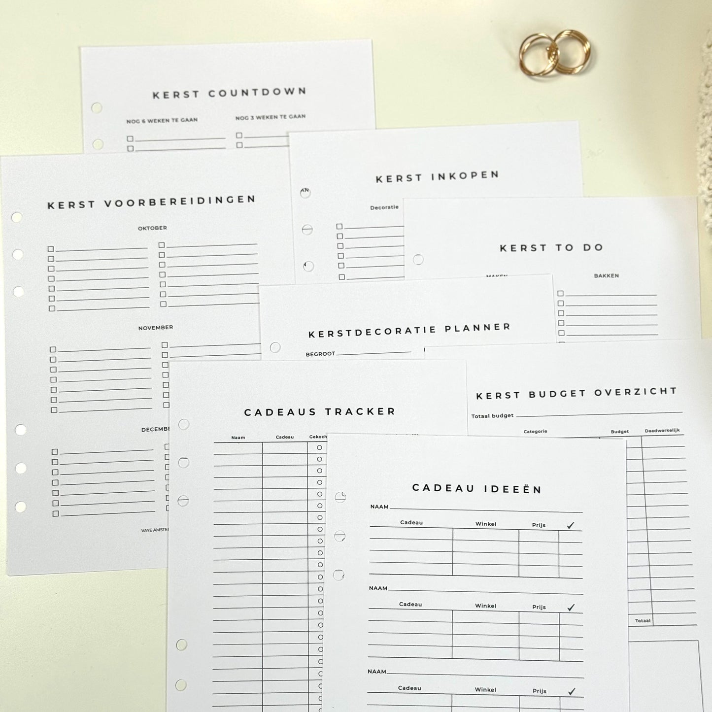 Kerstplanner bundel met kerst countdown, kerst voorbereidingen, kerst inkopen, kerst to do, kerstdecoratie, cadeaus tracker, kerstbudget en kerstcadeau-ideeen.