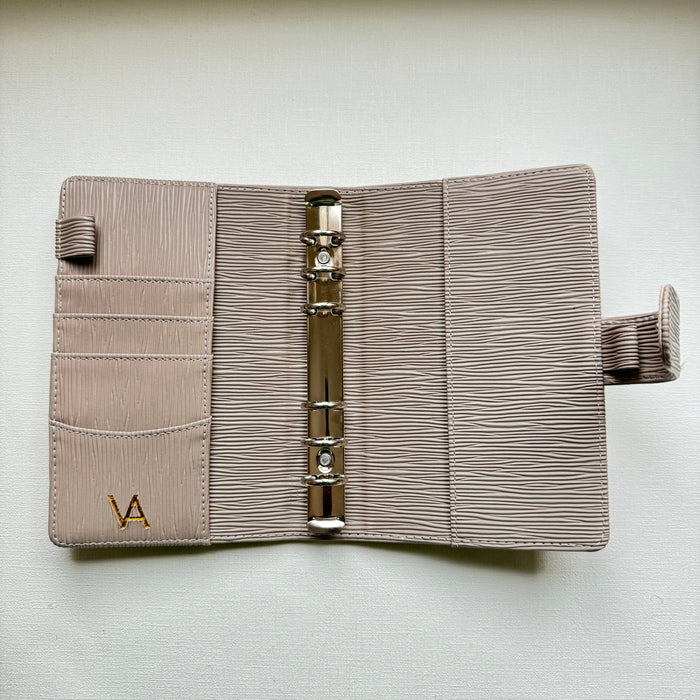 A6 Hélène binder taupe