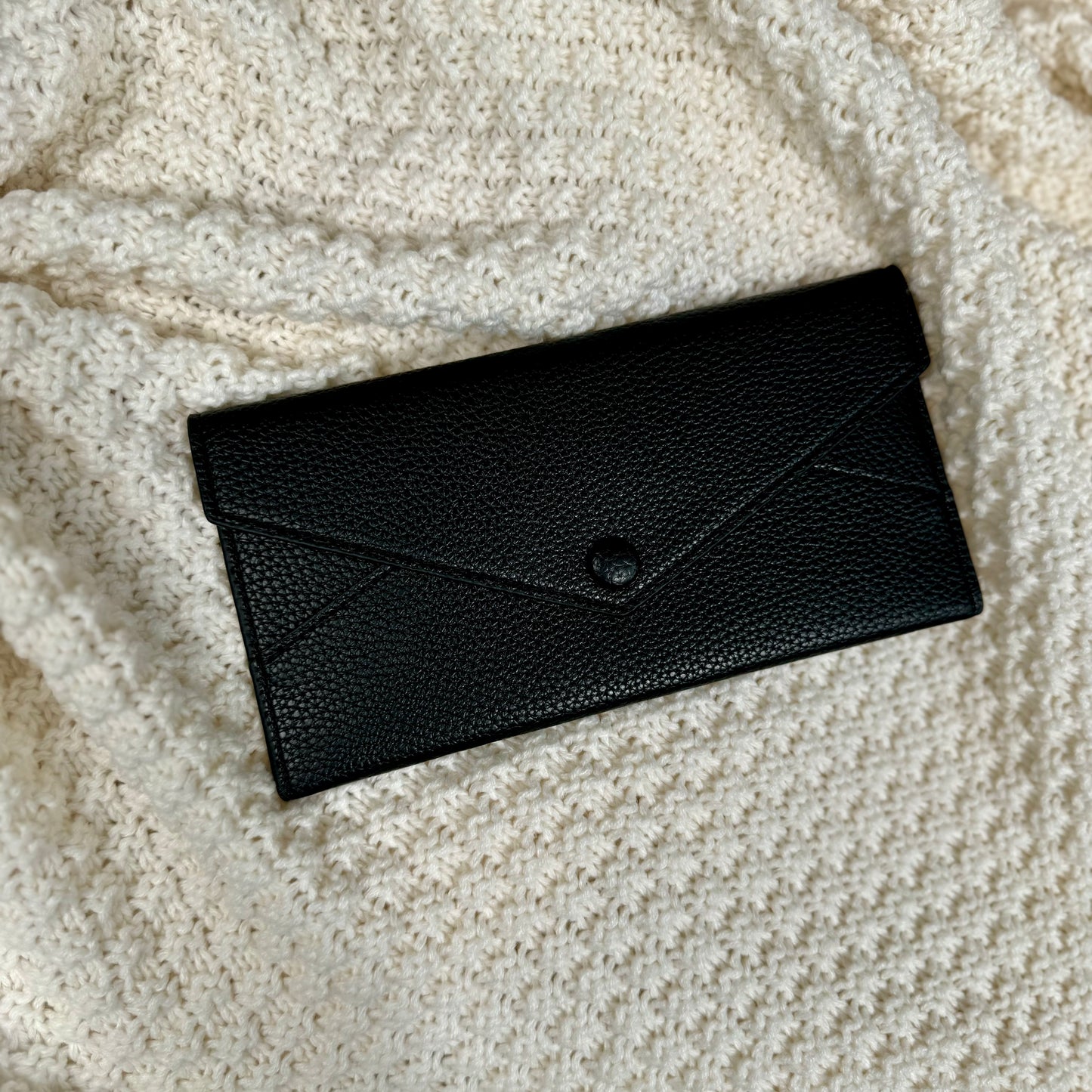 Wallet with tabs &amp; stickers black