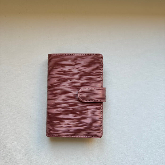 A6 Hélène binder oud roze