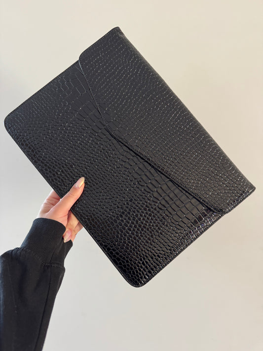 Laptop sleeve